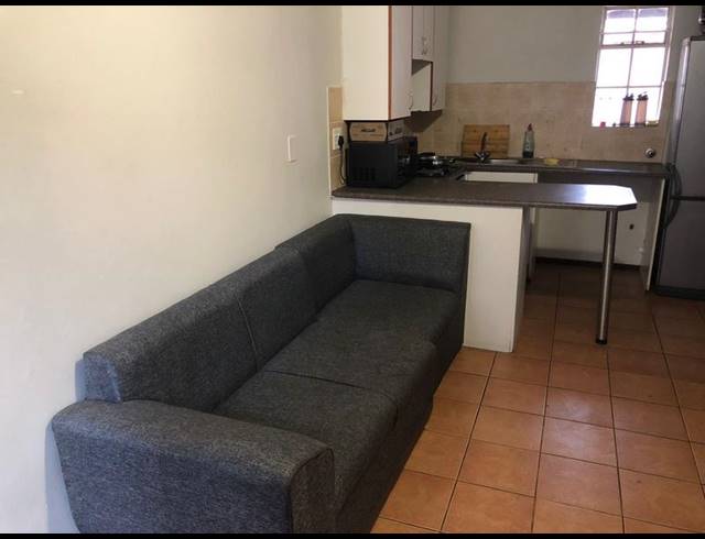 1 BEDROOM APARTMENT FOR SALE IN RAVENSWOOD